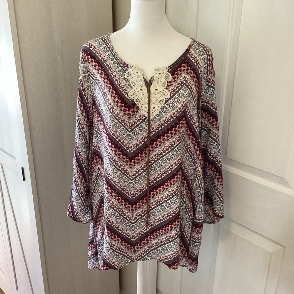 New Directions Burgundy and Cream Chevron Blouse Sz 1X